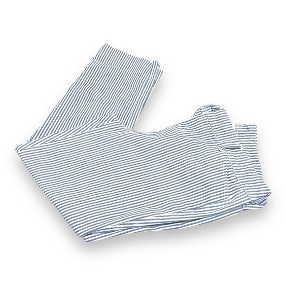 Preowned Ladies Seersucker Old Navy Pixie Pants, Size 6 Tall Blue & White Stripe - Picture 1 of 7